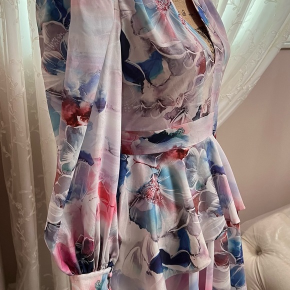 One33 Social
Floral-Print Ruffled Mini Dress - Picture 2 of 6